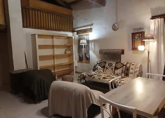 Mas Jourdane En Languedoc * Angles (Midi-Pyrenees)